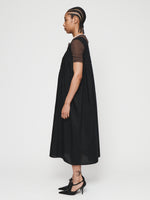 Sleeveless Pleated Embroidery Dress in Black