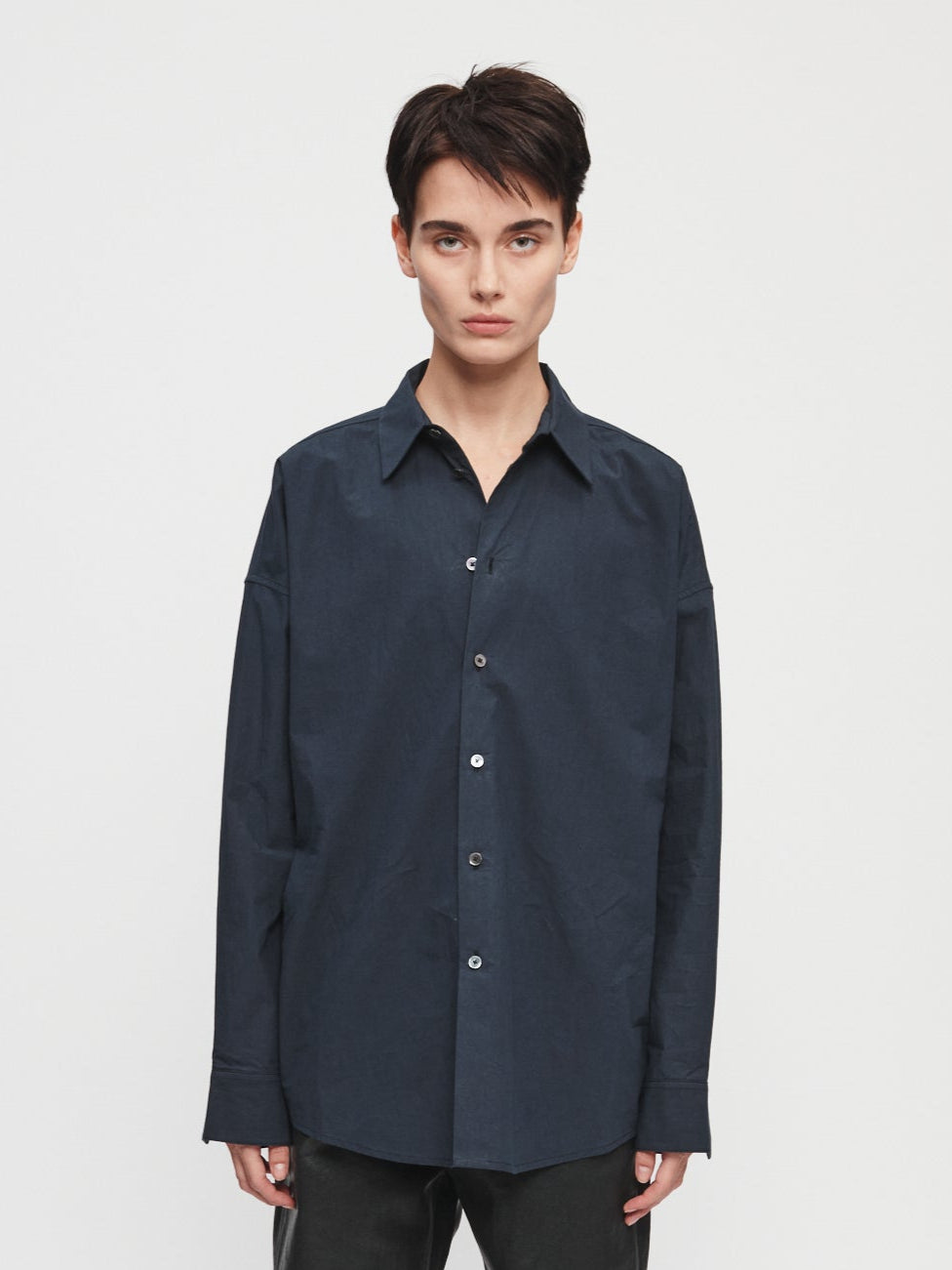 Clean Uniform Shirt in Navy