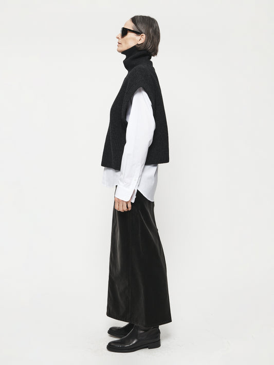 T-Neck Vest Charcoal