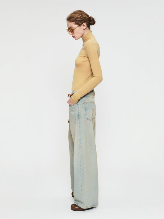 Roomy Jean Ghost Blue