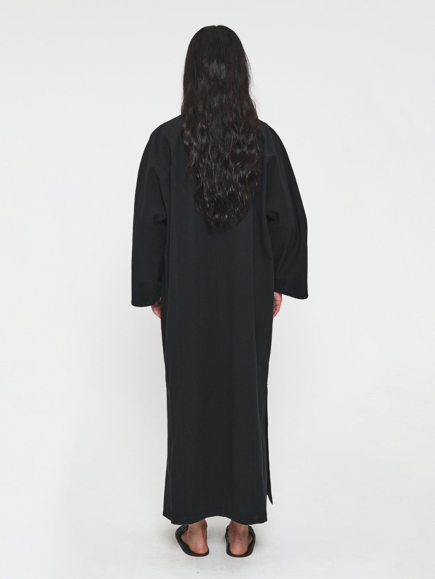 Minimalist Kaftan Black