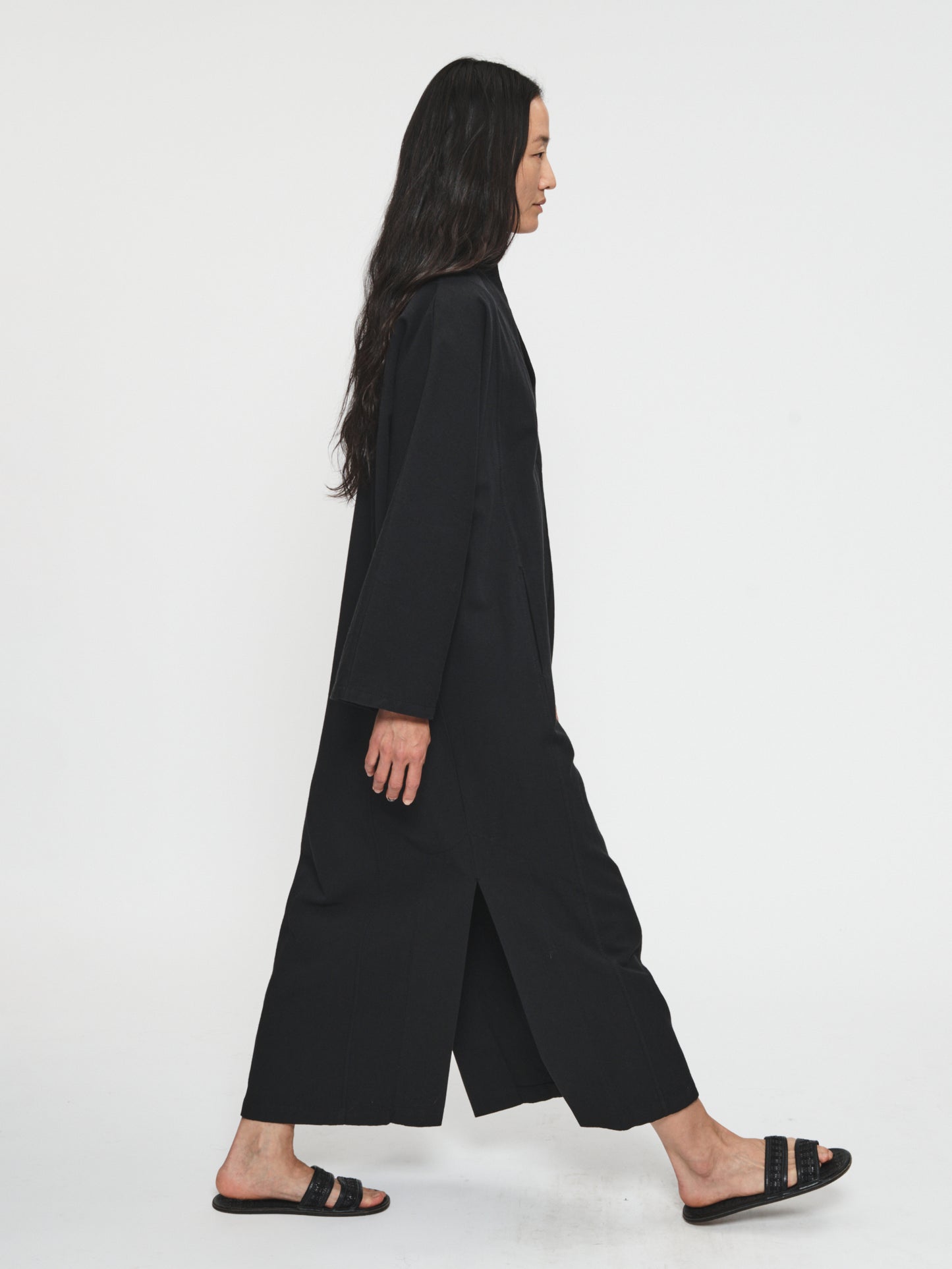 Minimalist Kaftan Black