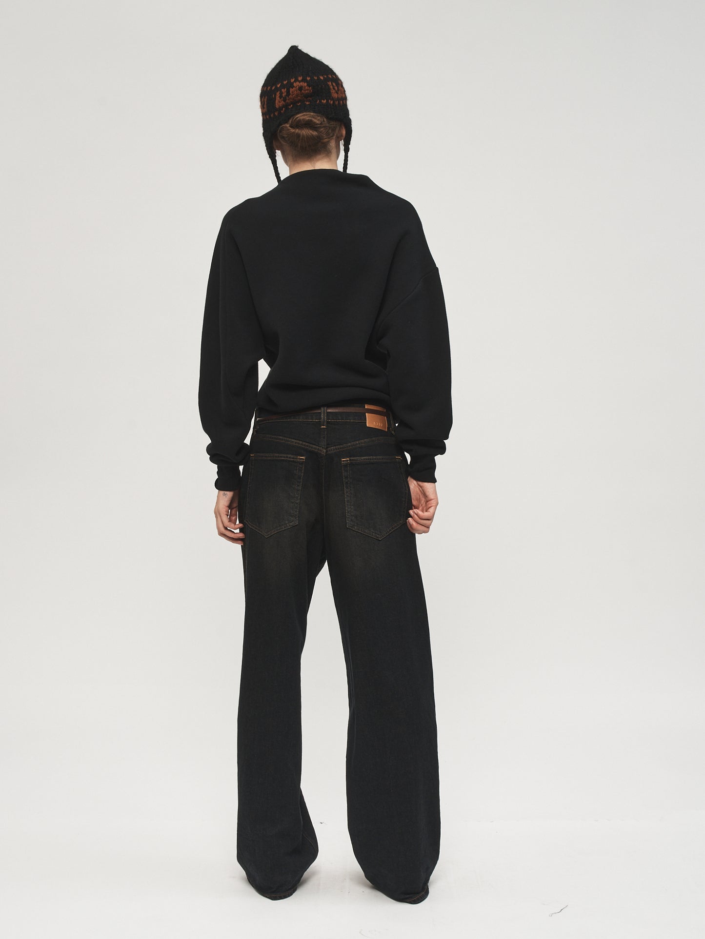 Tuxedo Roomy Mojave with Black Stripe