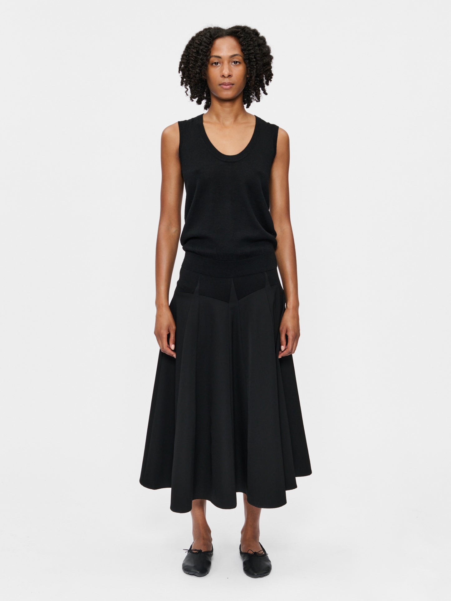 Scoop Neck Vest Black
