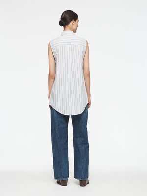 Sleeveless Buttondown Shirt in Light Blue/Navy Stripe