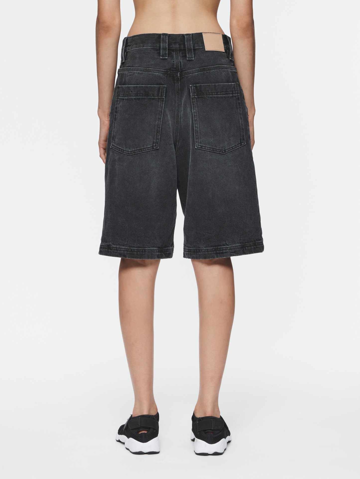 Denim Carpenter Short in Stone Black