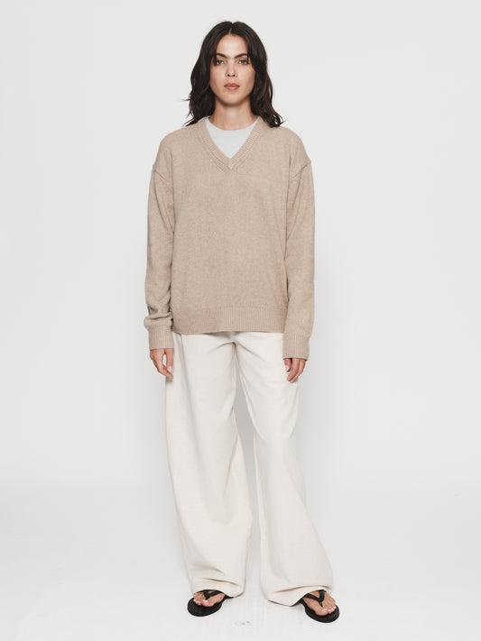 Oversized V-Neck Sand