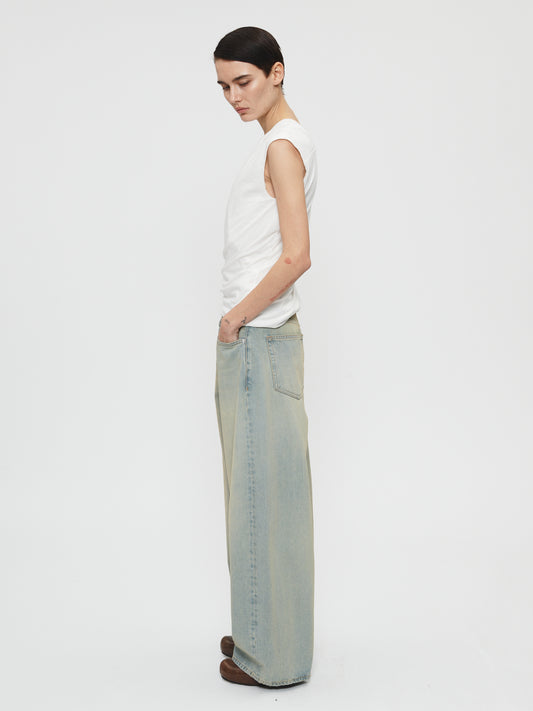 Roomy Jean Ghost Blue