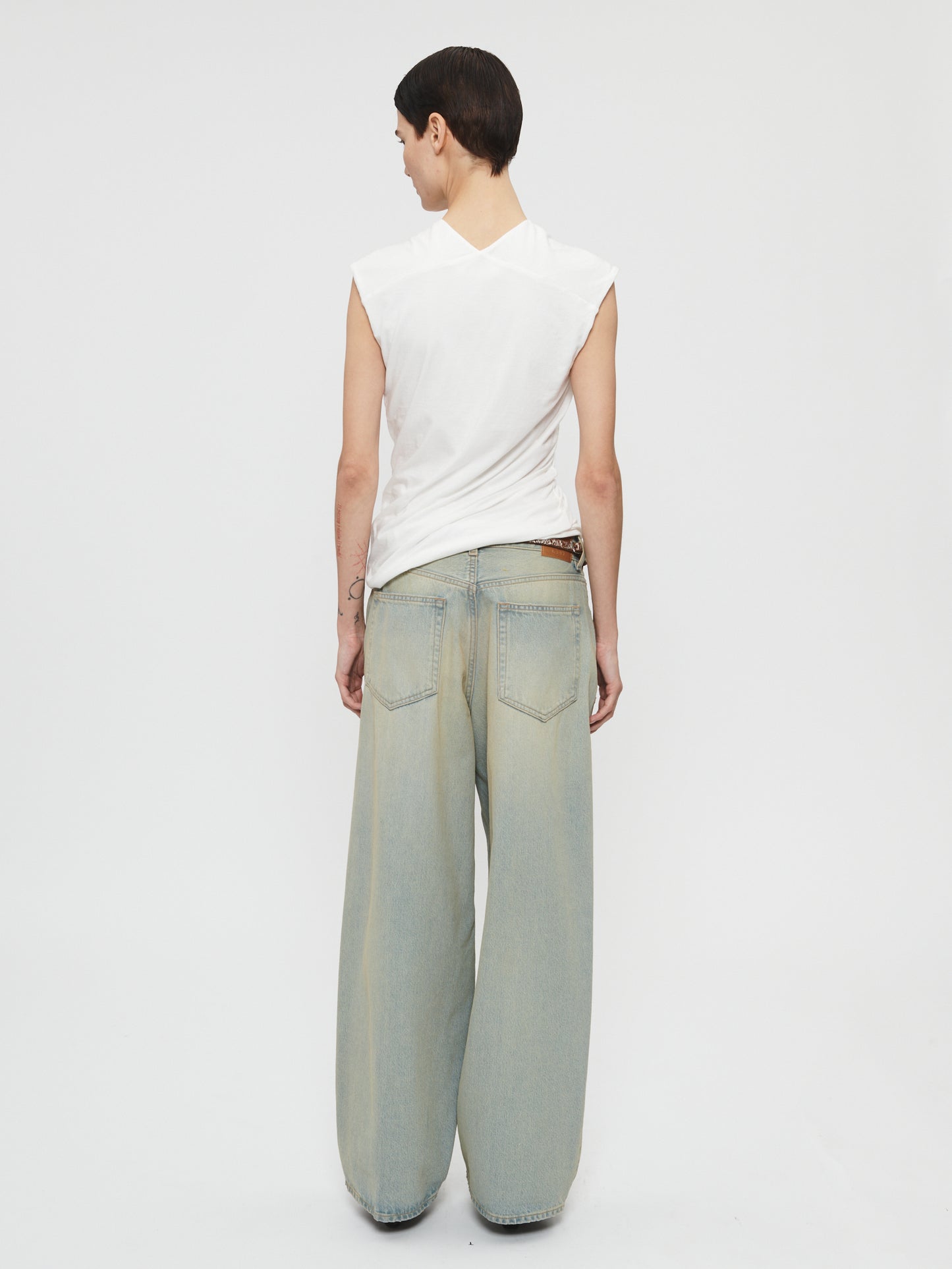Roomy Jean Ghost Blue