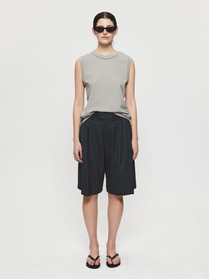 3-Pleat Short in Asphalt