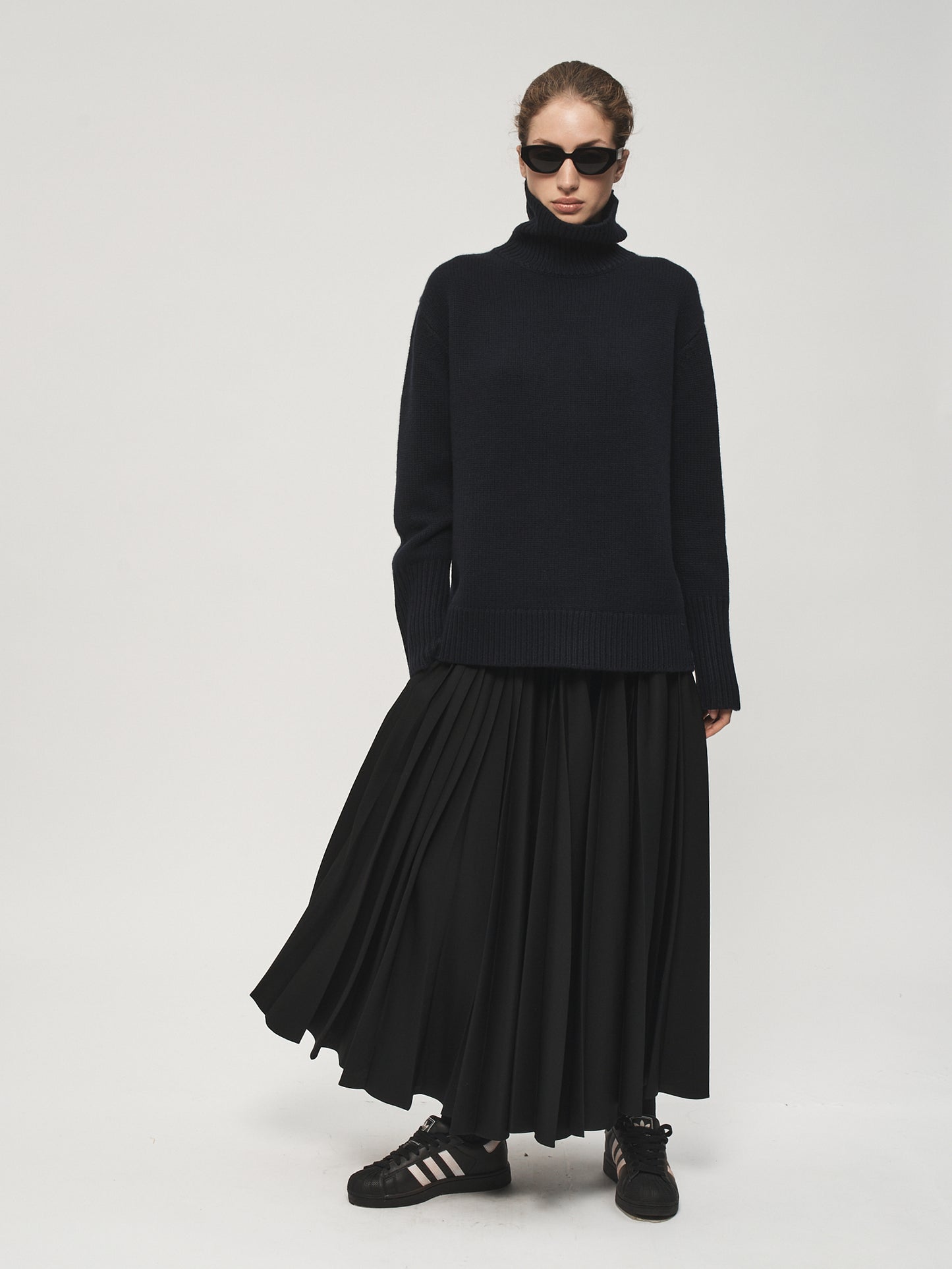 Pull-On Pleated Skirt Black