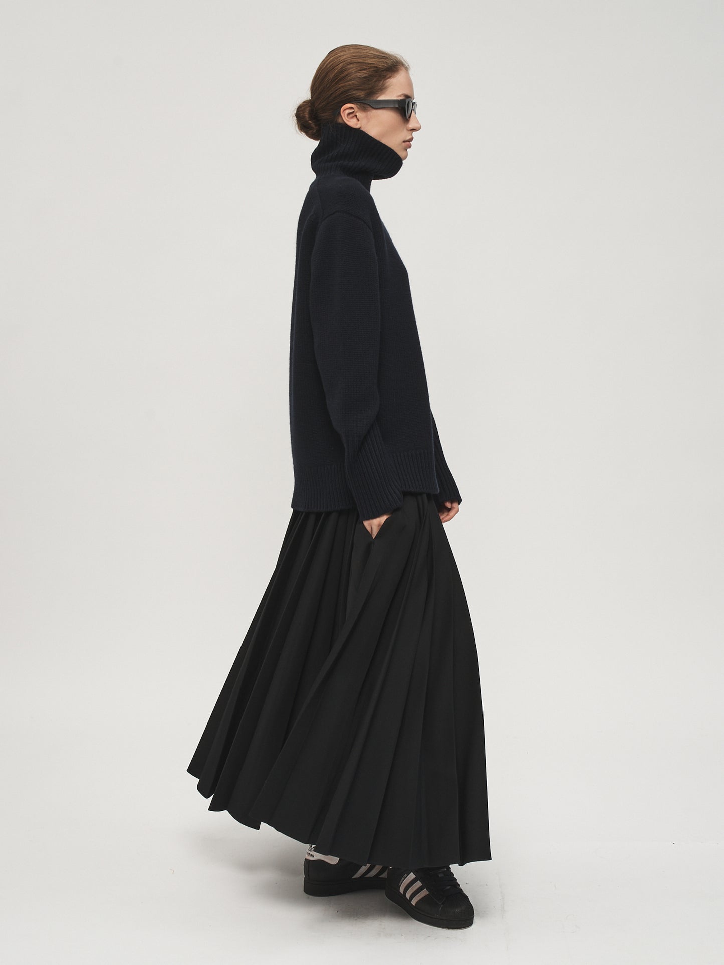 Pull-On Pleated Skirt Black