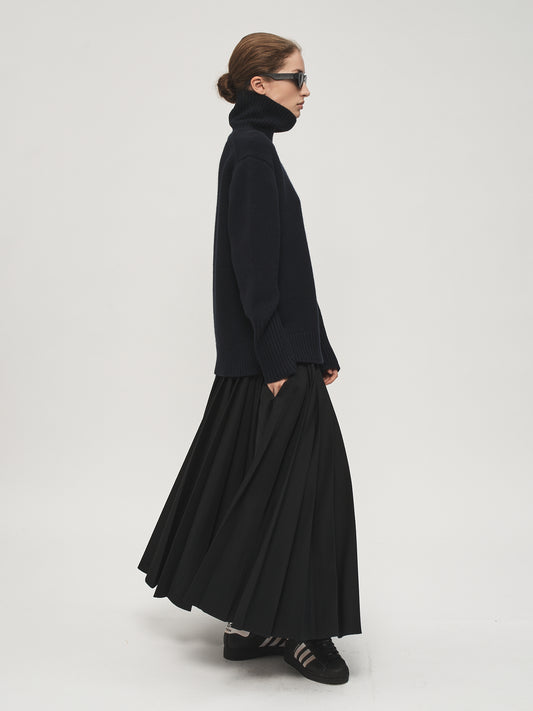 Pull-On Pleated Skirt Black
