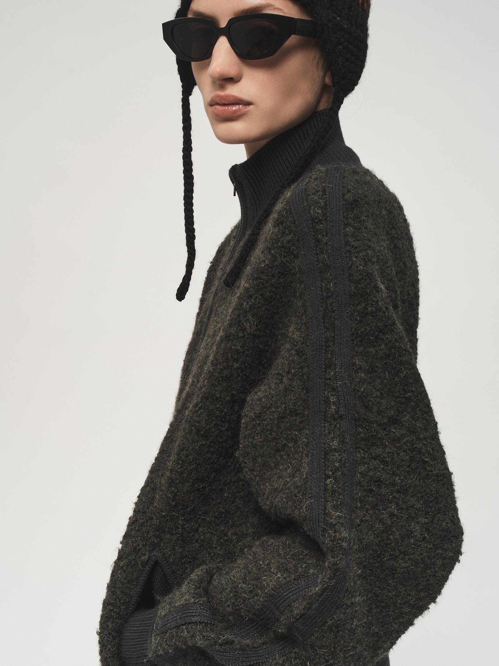 Track Zip Up Sweater Mud – 6397