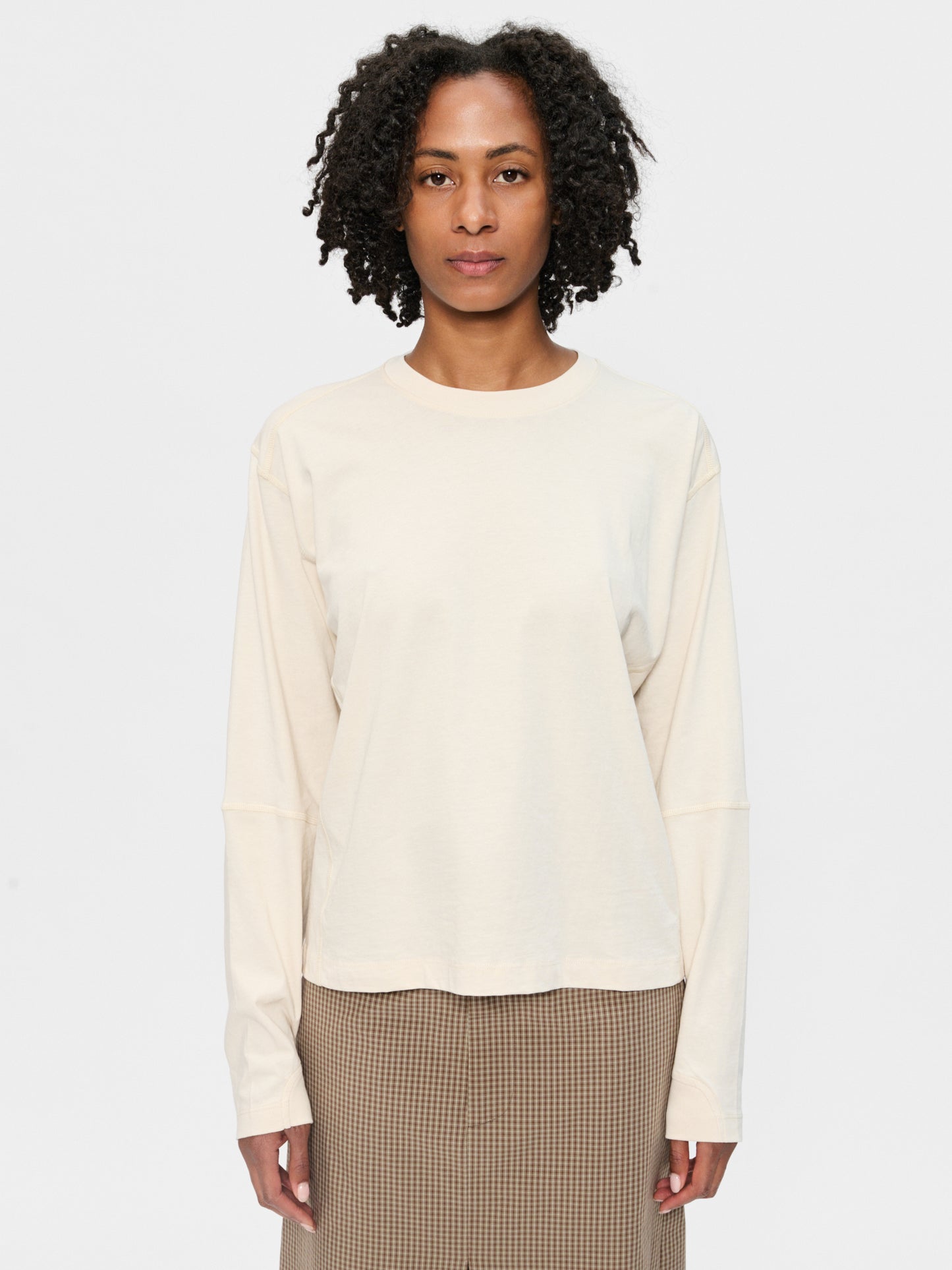 Coverstitch L/S T Oat Milk