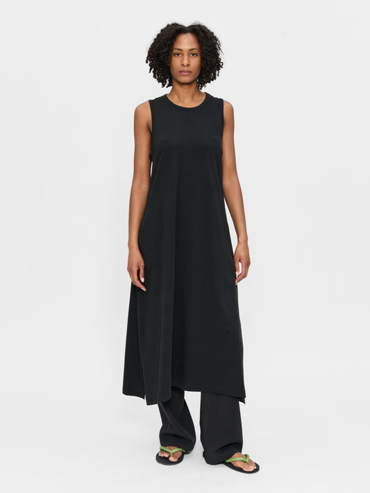 Sleeveless Dress in Jet Black