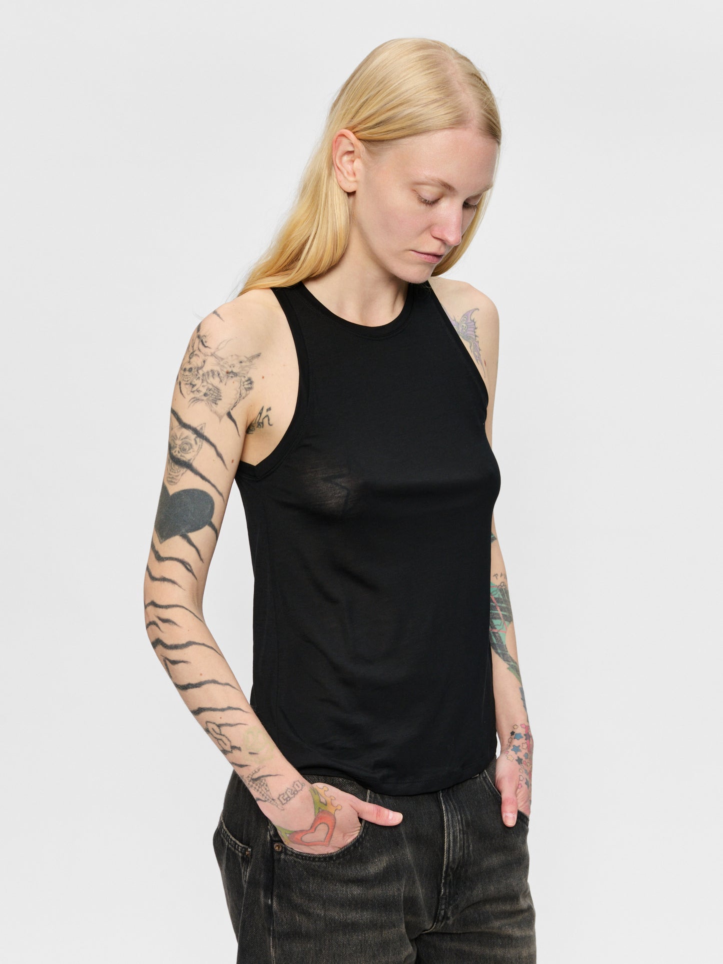 High Neck Tank