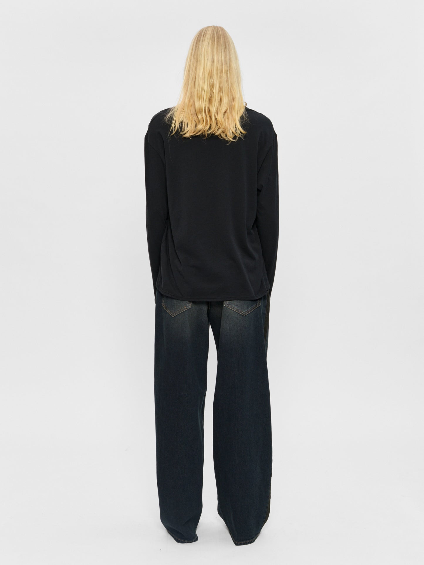 Tuxedo Roomy Mojave with Black Stripe
