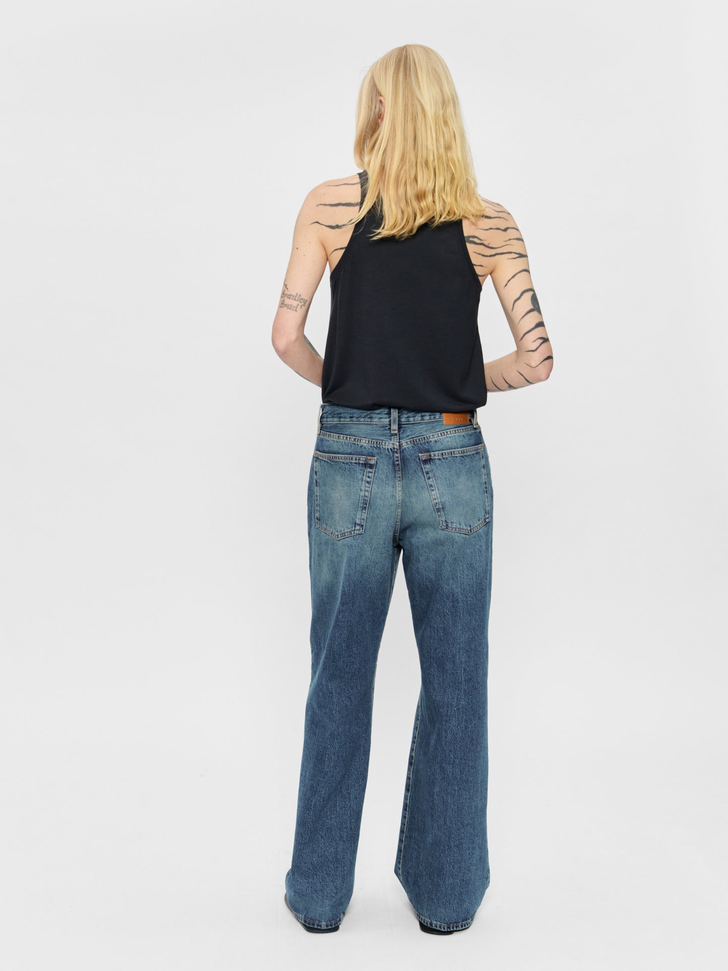 Wide Jean in Tractor Blue