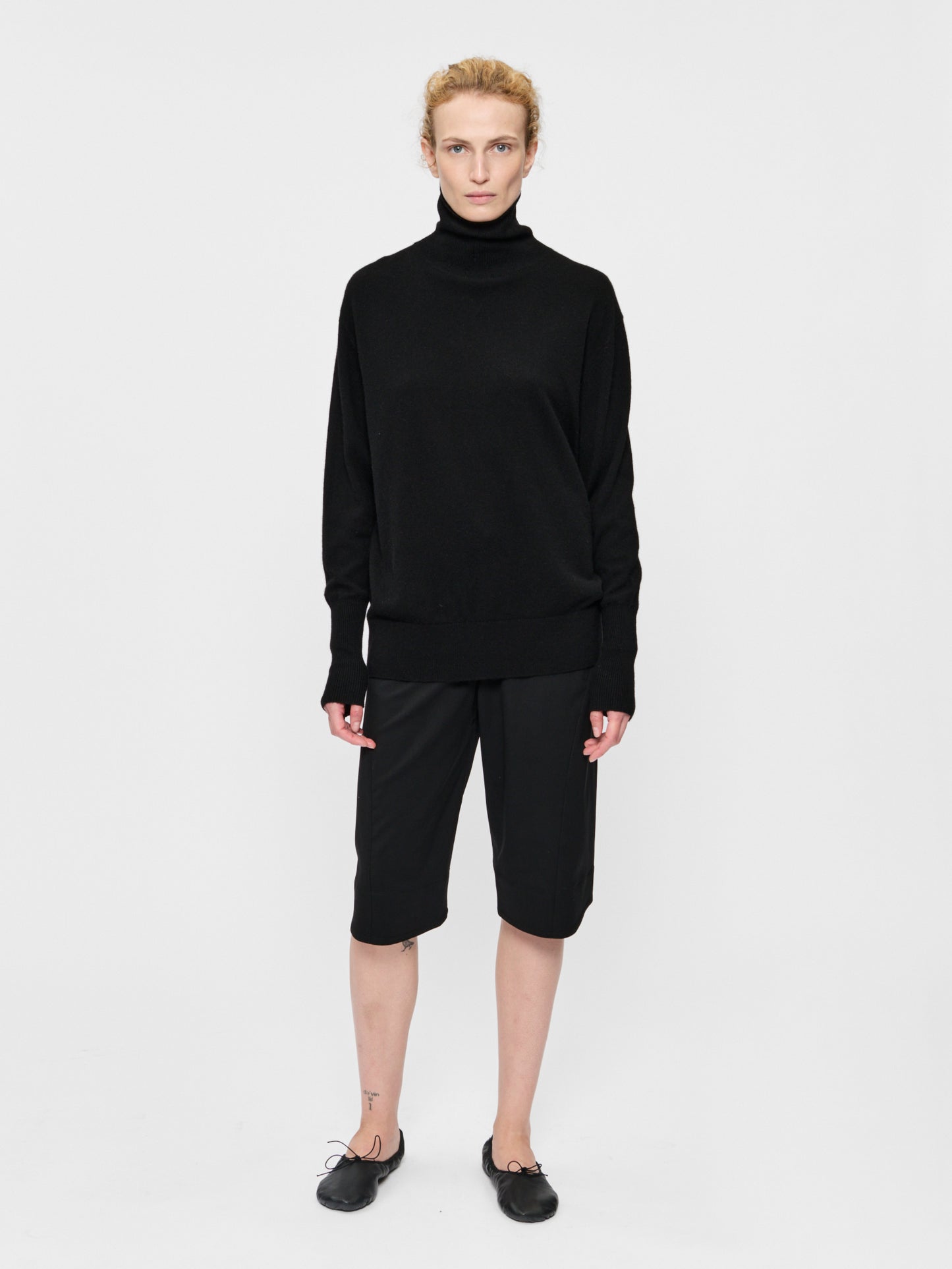 Slouchy Turtleneck Black