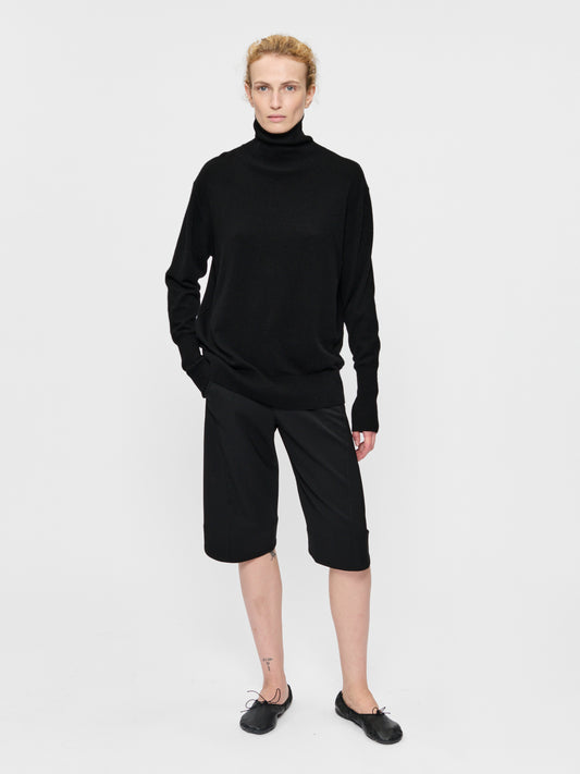 Slouchy Turtleneck Black