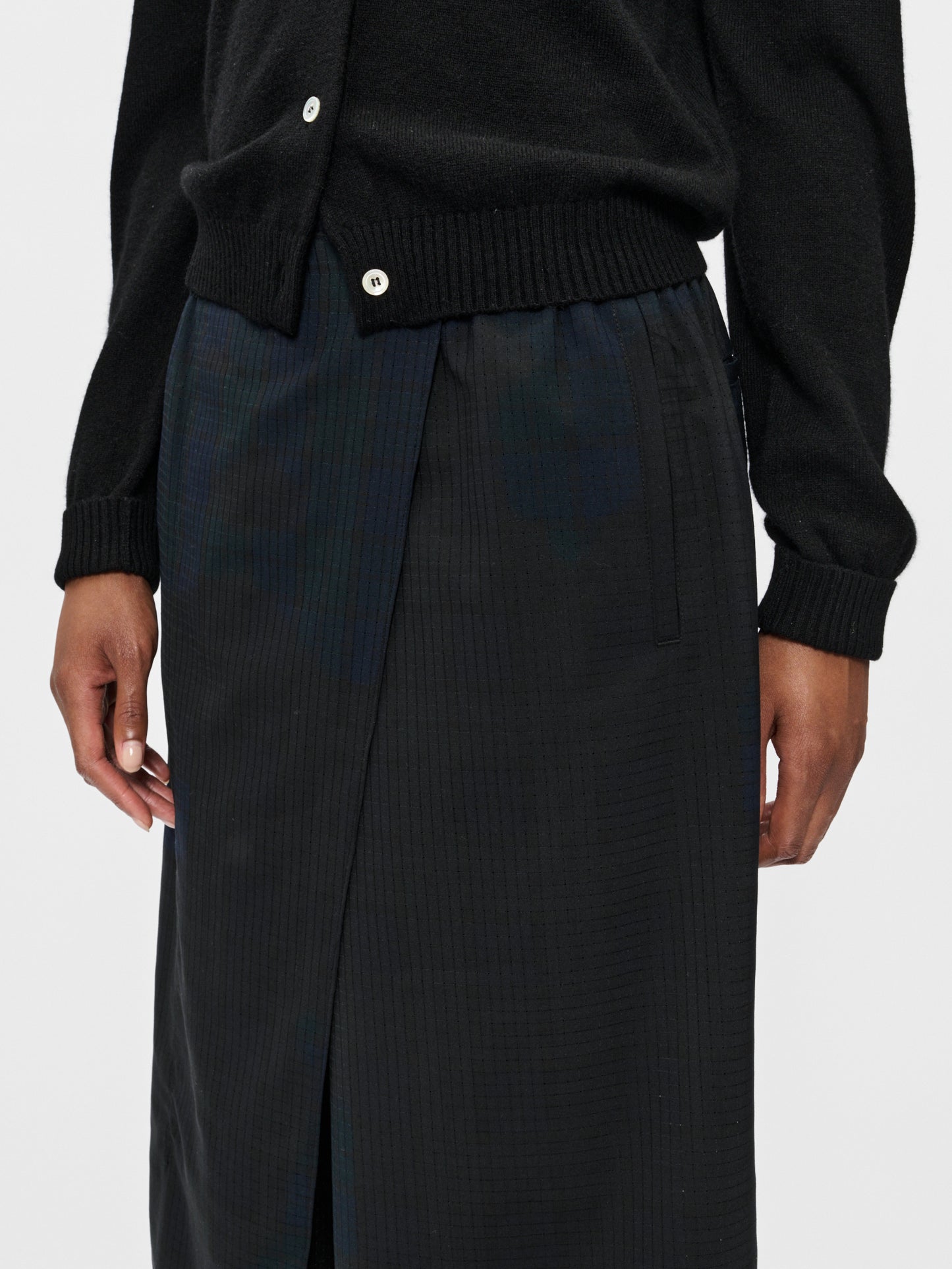 Wrap Short Navy Tartan