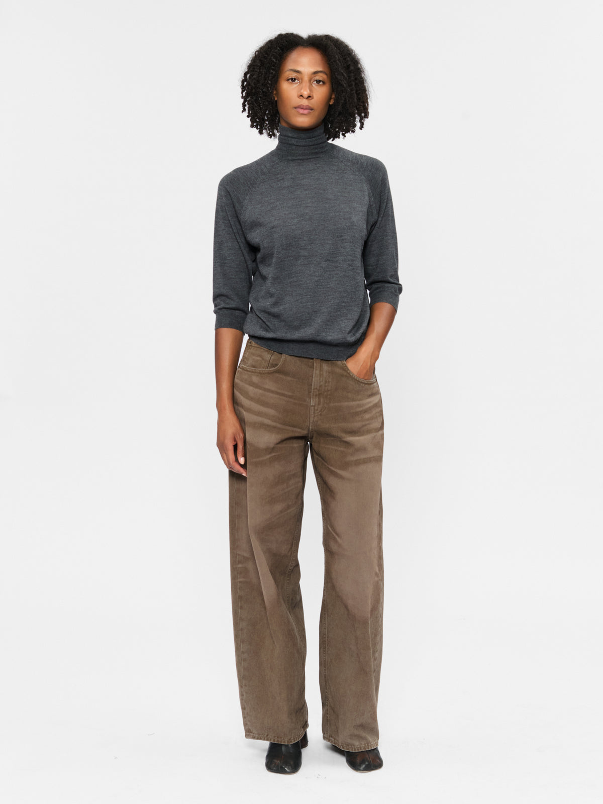 Elbow Sleeve Turtle Neck Graphite
