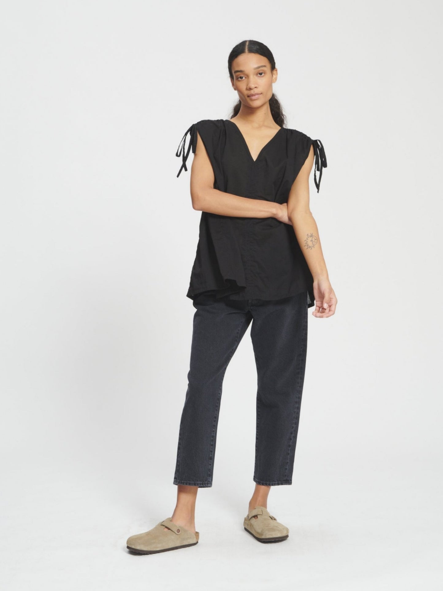 Shorty in Aged Black