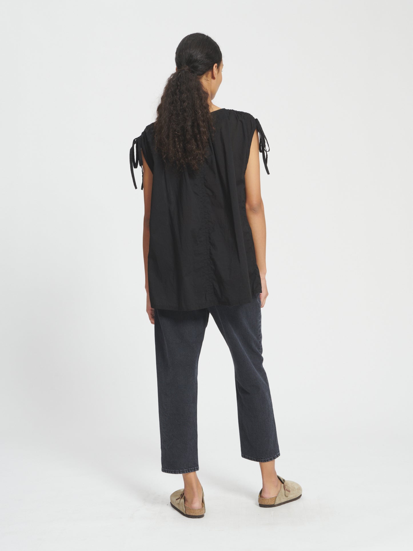 Shorty in Aged Black